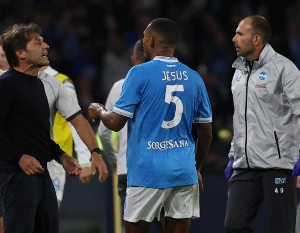 conte-menyebut-inter-milan-mengadu-mengatur-opini-wasit