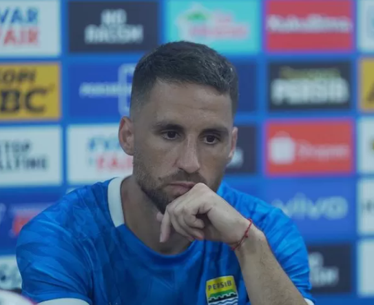 luciano-guaycochea-absen-laga-persib-bandung-vs-bali-united