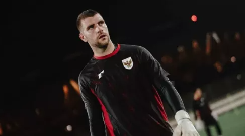 Alasan Ajax Merekrut Pemain Maarten Paes